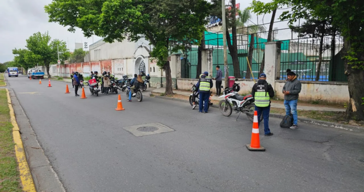 Intensificaron los controles de tránsito y retuvieron cientos de vehículos en la capital