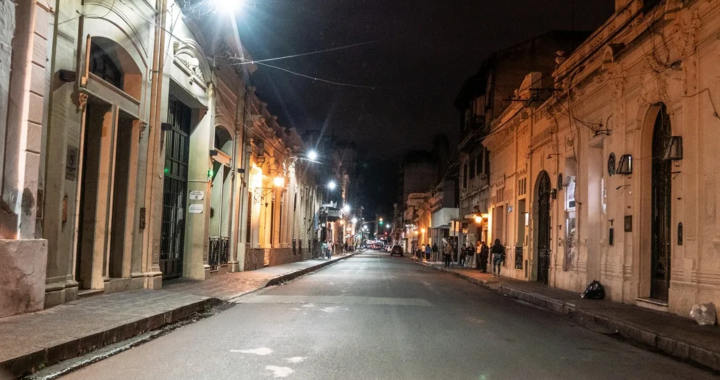 Más luz donde faltaba, arrancó el plan: La ciudad pone el foco en sectores oscuros del macrocentro