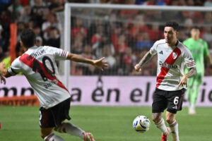 Entre lesiones y bajo rendimiento, River dejó más preguntas que certezas ante Argentinos