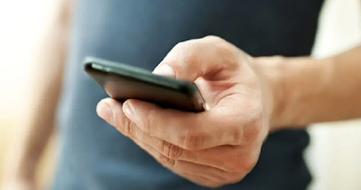 Subió de más: jefe policial quedó en la mira por un estado íntimo que publicó