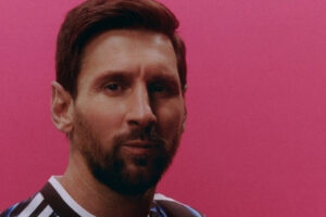 La Selección Argentina presentó su nueva camiseta alternativa para el Mundial 2026 con Messi como protagonista