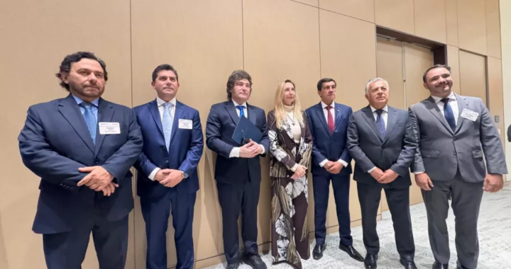 Sáenz participó en la apertura de Argentina Week en Nueva York junto al presidente Javier Milei