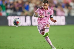 Messi encendió la magia y Mascherano celebró su primer triunfo