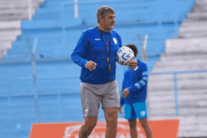 El Albo se queda sin técnico: Quiroz dio un paso al costado