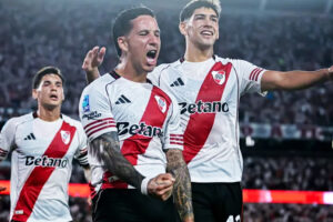 River le ganó 2-0 a Sarmiento en el debut de Coudet en el Monumental