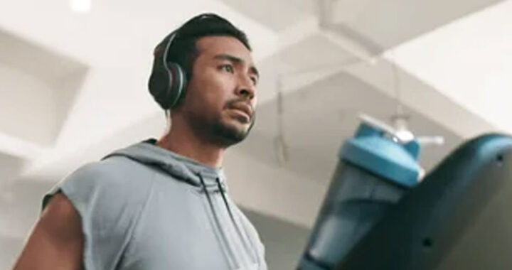 Qué dice la ciencia sobre escuchar música mientras se entrena