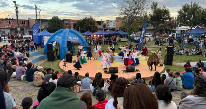 Con gran convocatoria, se realizó la primera edición de “La Peña en tu Barrio” en Alto La Viña