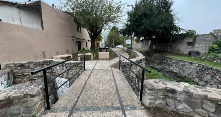 Intervención clave: renuevan un cruce ferroviario muy usado por vecinos