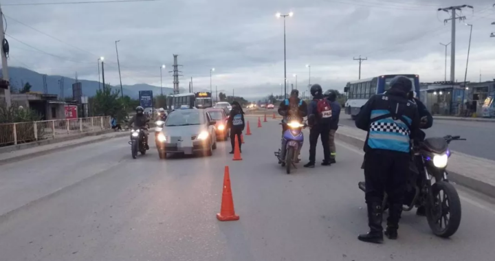 Más de 900 conductores sancionados en operativos viales durante el fin de semana en Salta