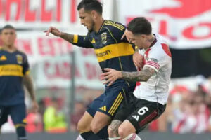 River cayó ante Boca en el Monumental por un penal de Paredes