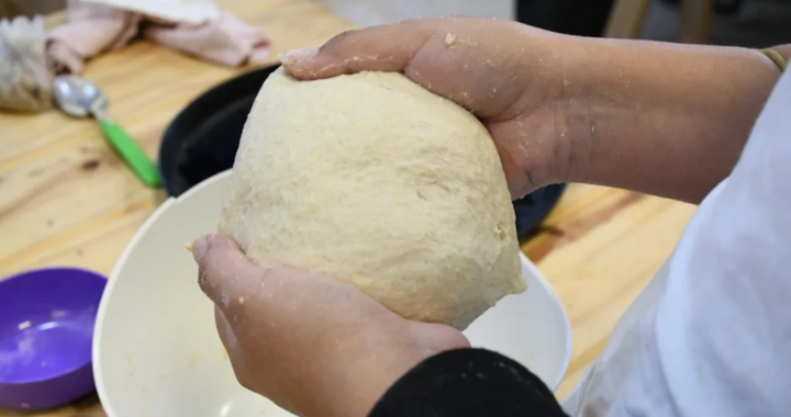 Más de 70 vecinos aprenden panadería y pastelería en el CIC de Gauchito Gil