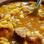 Receta del auténtico locro salteño: cómo prepararlo con tripa gorda y hueso salado