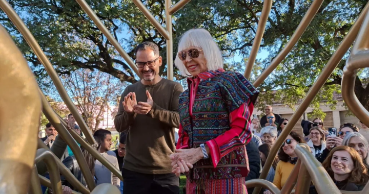 Más de 8 mil personas disfrutaron de Expresarte y Marta Minujín donó una obra a la ciudad de Salta