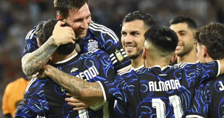 Confirmado | La historia vuelve a escena: la Selección usará la camiseta azul ante Inglaterra en la semifinal del Mundial