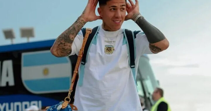 La Selección Argentina llegó a Nueva Jersey y Enzo Fernández volvió a hacer el Topo Gigio.