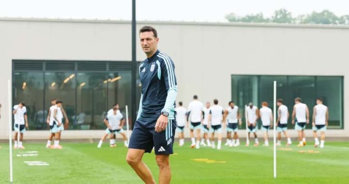 Con pistas del once titular, Argentina completó su última práctica antes del duelo con España