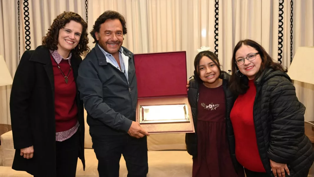 Margarita Ponce, la niña salteña que ganó “Es Mi Sueño”, fue recibida por Gustavo Sáenz