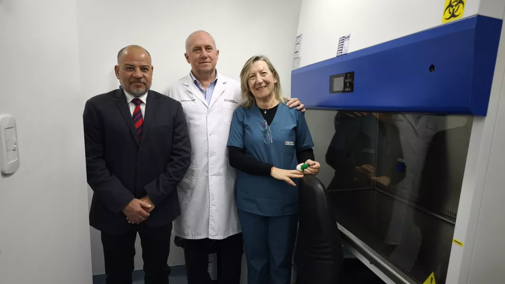 El Hospital San Bernardo inauguró una nueva farmacia para preparar medicamentos endovenosos