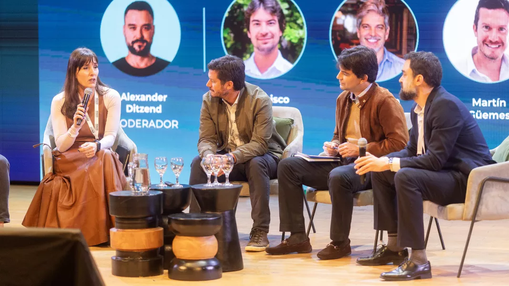 Salta mostró sus avances en inteligencia artificial ante referentes de ciudades de Argentina y Sudamérica