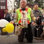 Ampollas, lesiones y hasta fracturas: podólogos asisten a los peregrinos que llegan a Salta por el Milagro